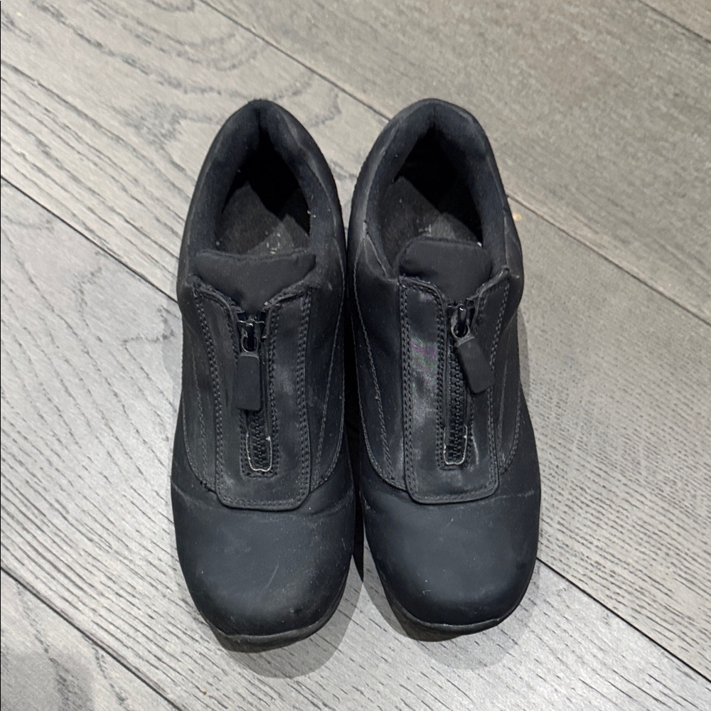 Storm Black Zip-Up Footwear-Rain boots very warm and comfortable